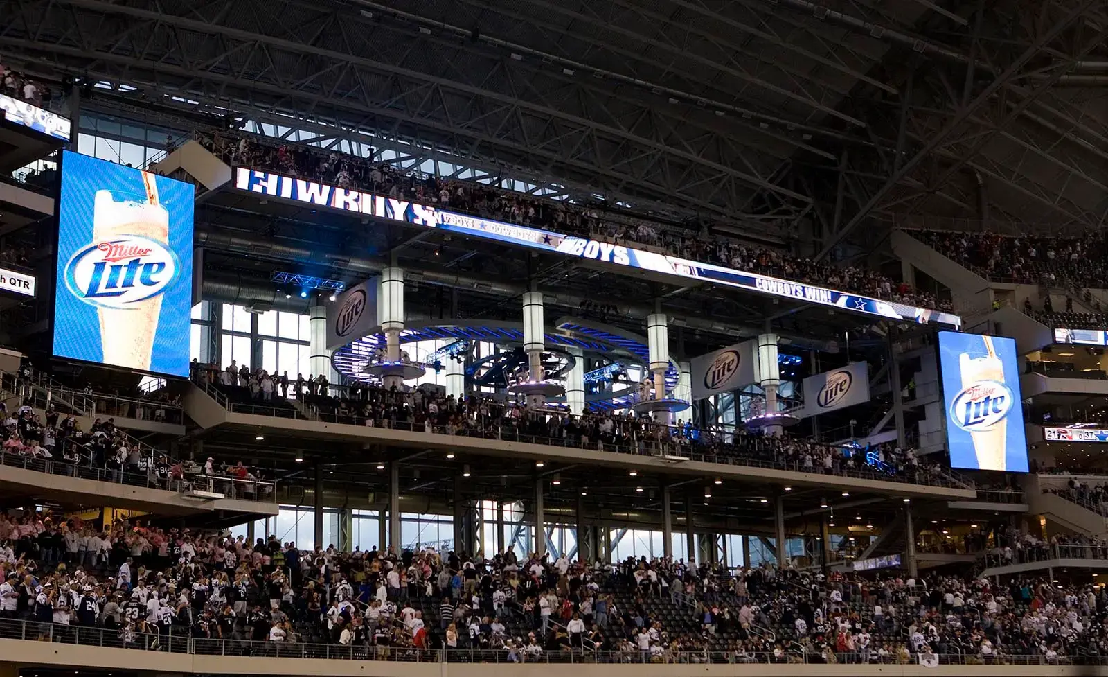 Dallas Stadium Close